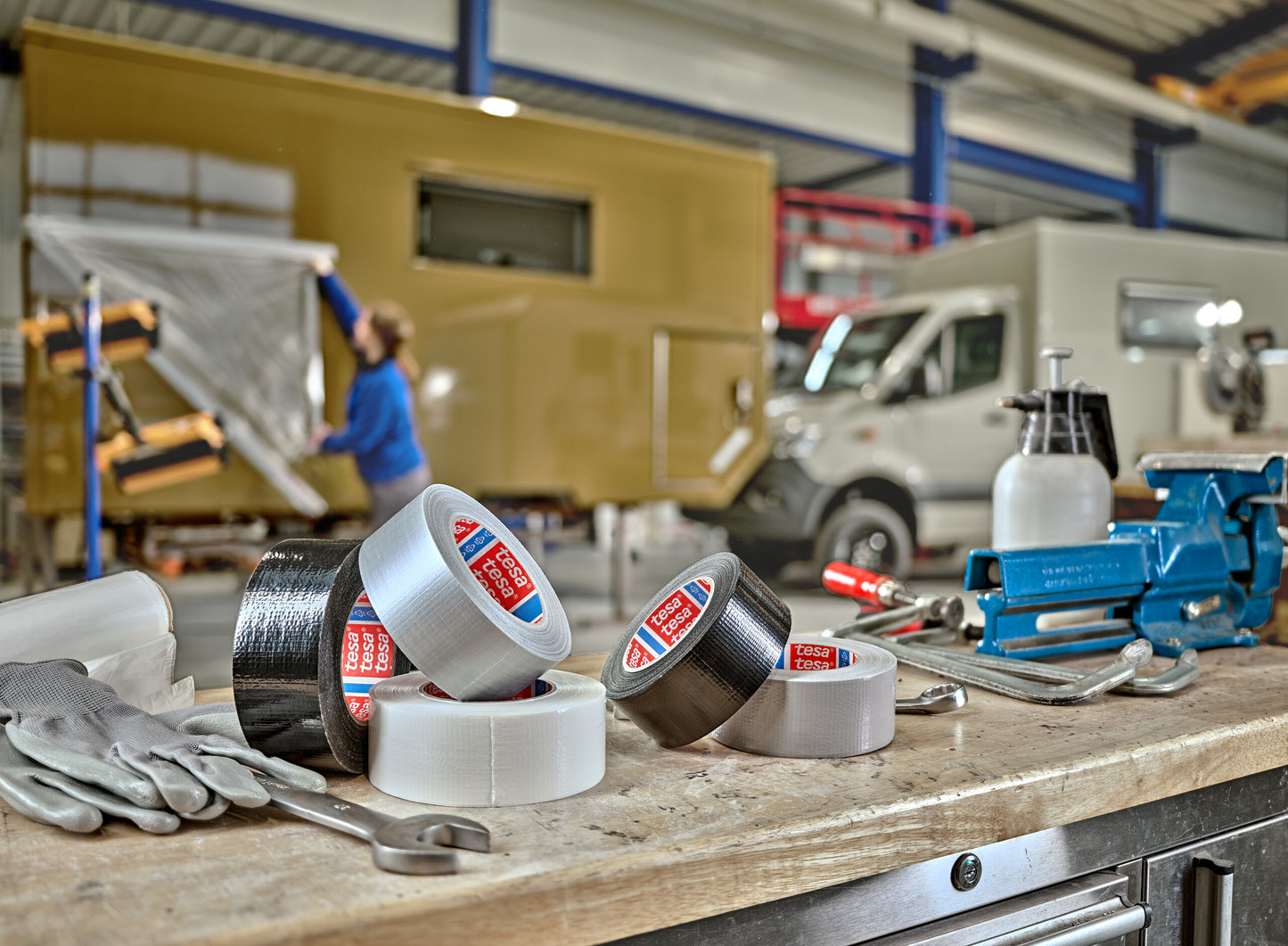 tesa® 4615RC 175µm utility grade duct tape with recycled share - 60462-4615-duct-groups.jpg