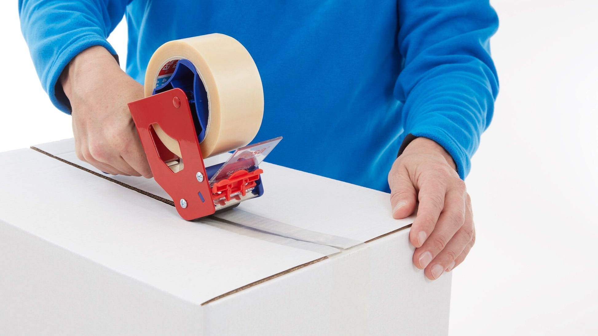 tesa® 4100 tesa® 4100 General Purpose Carton Sealing Tape - tesa-4100-general-purpose-carton-sealing-tape-transparent-step3of6-ap.jpg