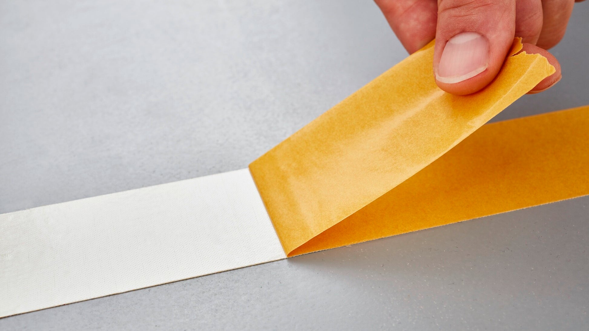 tesa® 4964 Double-sided tape with fabric backing - tesa-4964-double-sided-tape-with-fabric-backing-step5of7-ap.jpg