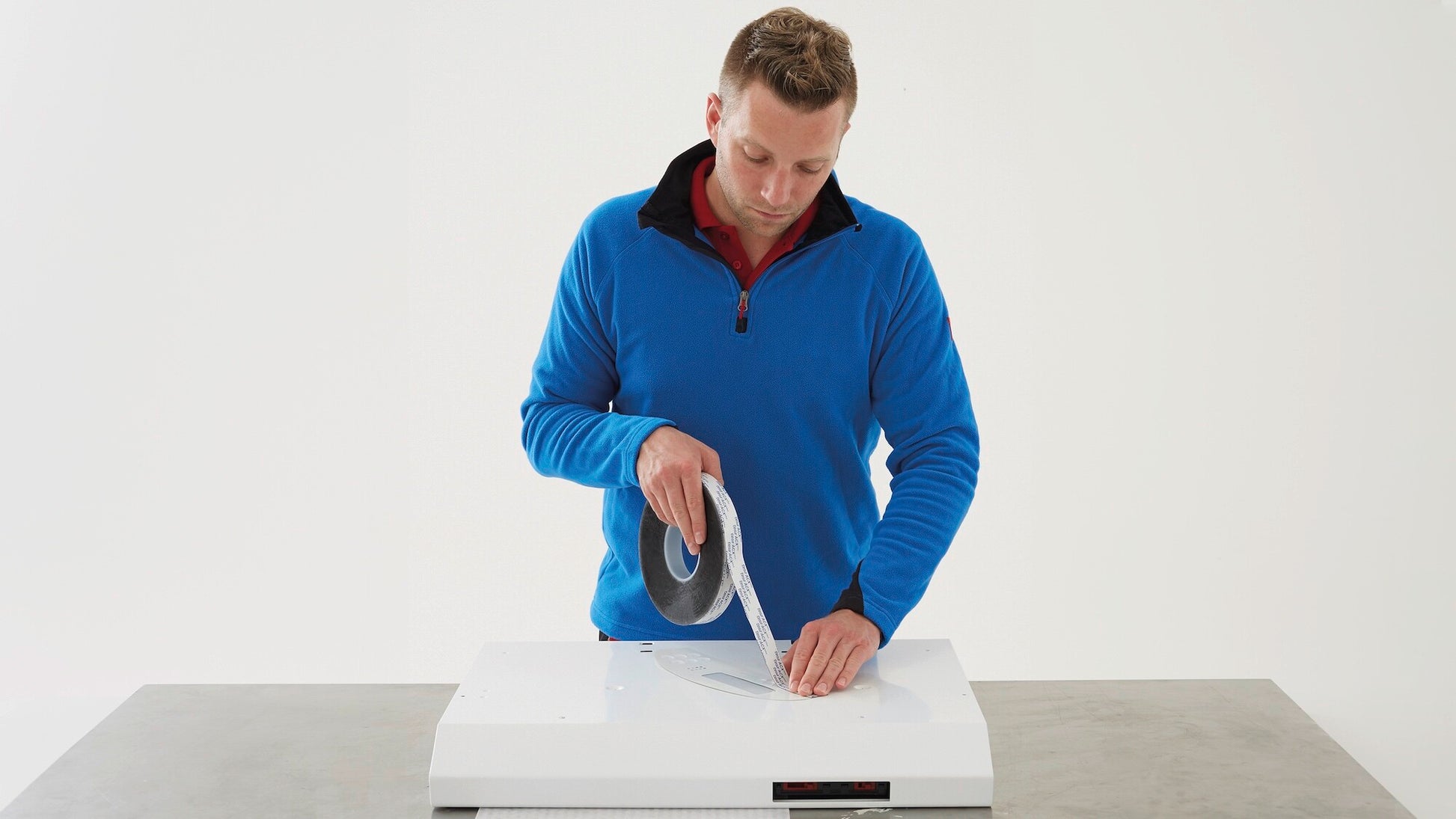 tesa® ACXplus 7063 800 µm double-sided acrylic foam tape - tesa-7063-acxplus-800-double-sided-acrylic-foam-tape-01-ap.jpg