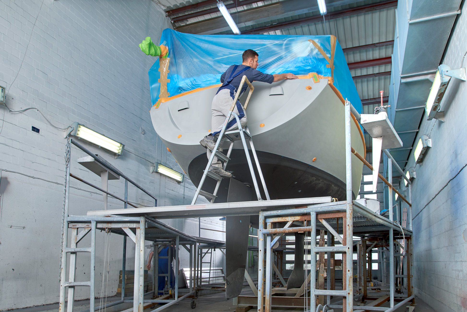 tesa® 4342 For Sharp, Clean, and Flat Paint Edges - tesa-precision-mask-4342-mask-fixation-2-app.png