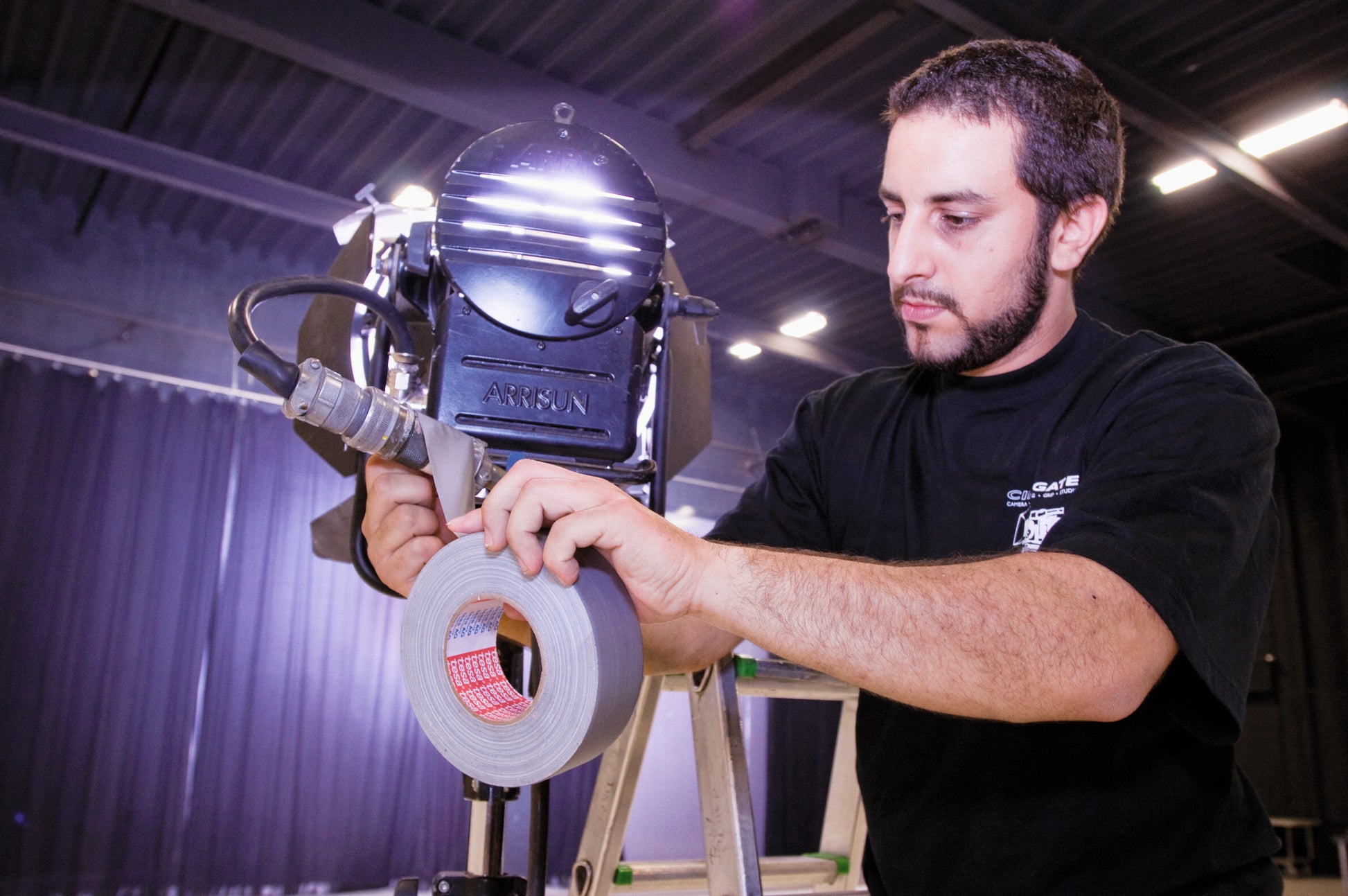 tesa® 4671 Colored gaffer tape - tesa 04651 ap 009.jpg