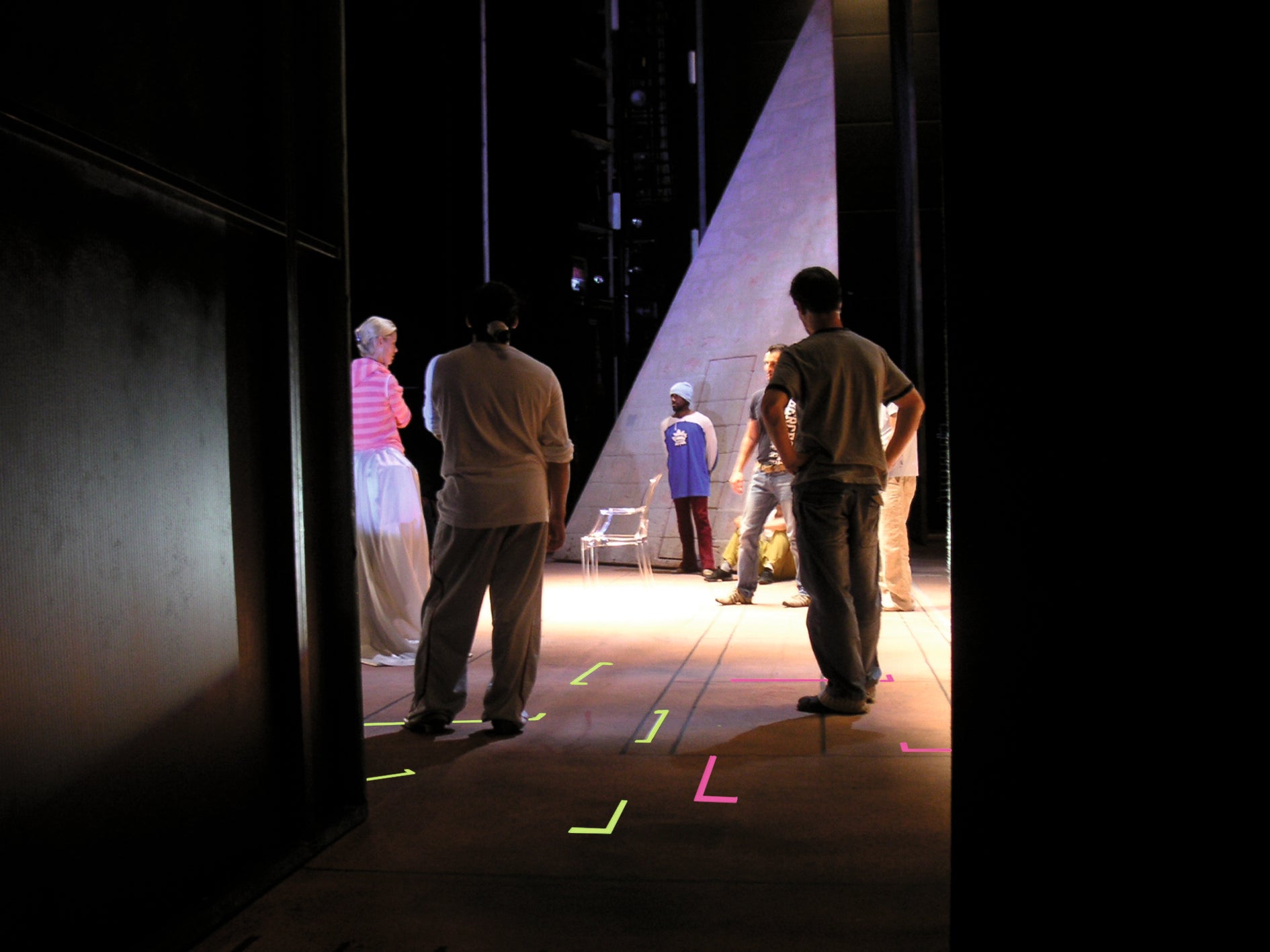 tesa® 4671 Colored gaffer tape - tesa 04671 ap 011.jpg