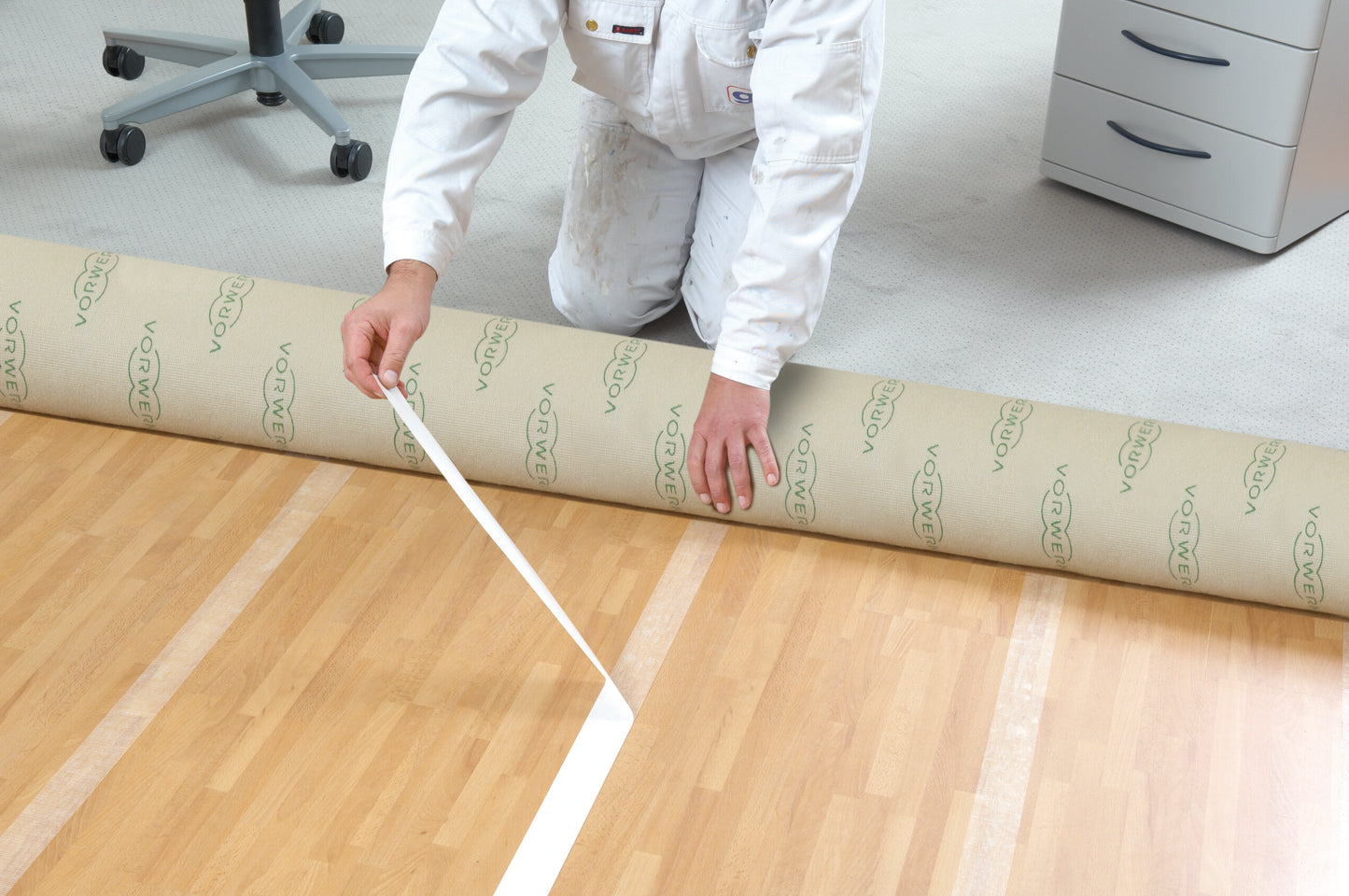 tesa® 51960 Carpet laying tape for professional users - removable - - tesa 51960 ap 008.jpg